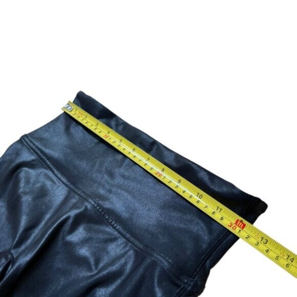 Spanx Black Faux Leather 27" Leggings Size Medium - Picture 4 of 5